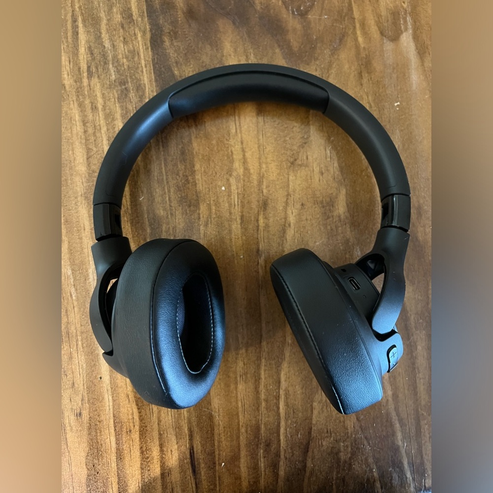 JBL Tune 710BT Wireless Over-Ear Bluetooth Headphones with Microphone